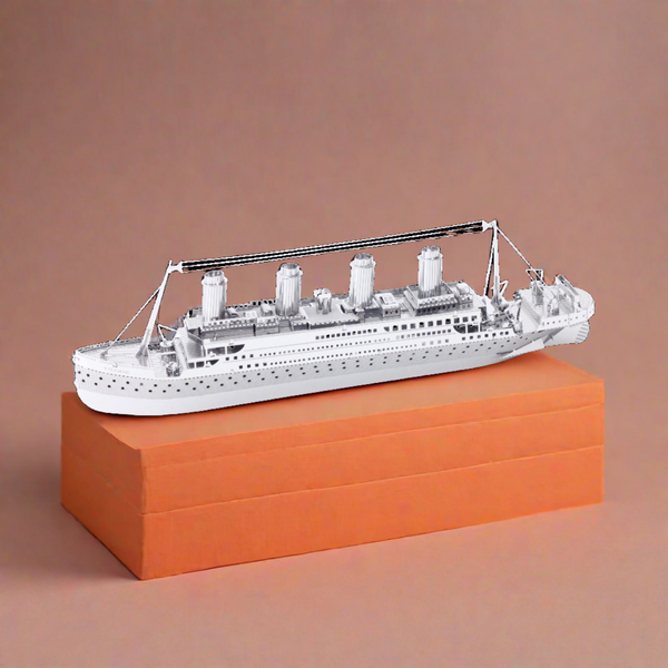 Model Kit Titanic