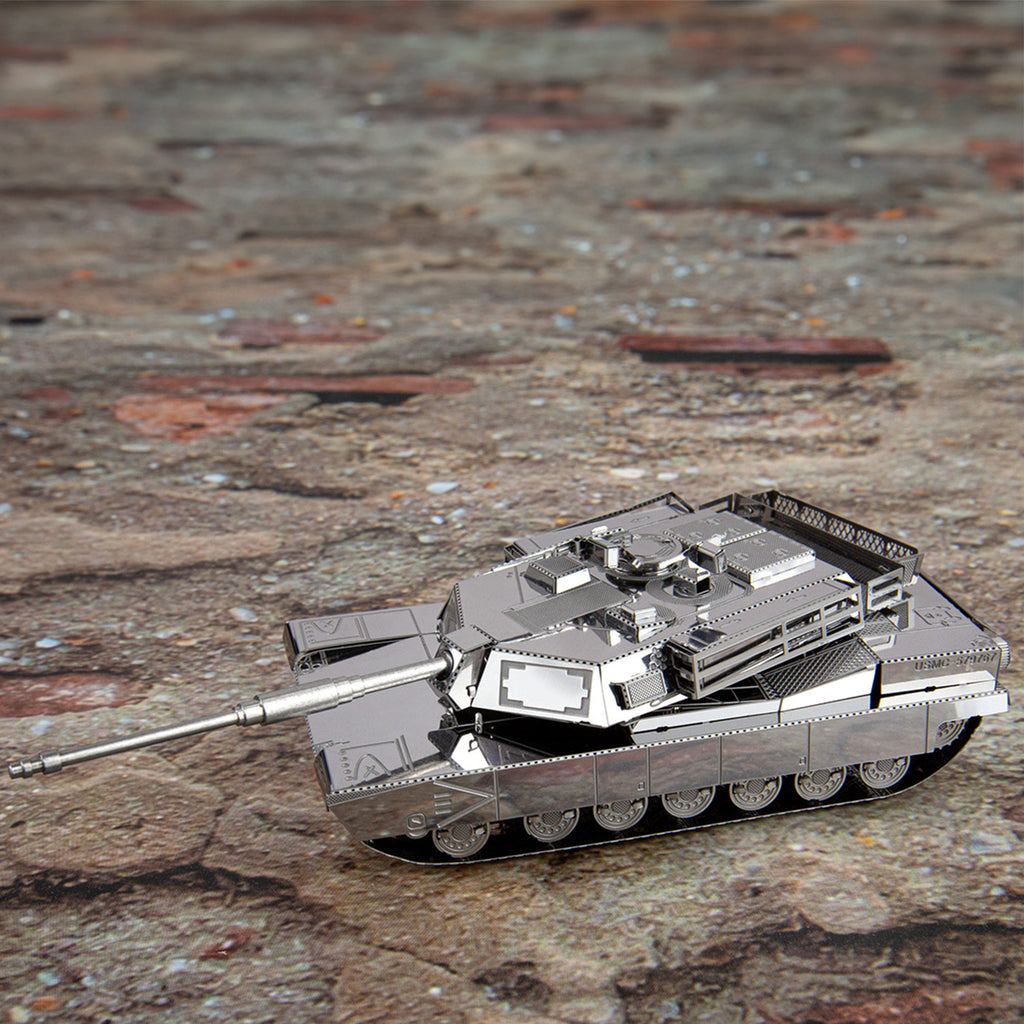 Model Kit M1 Abrams Main Battle Tank