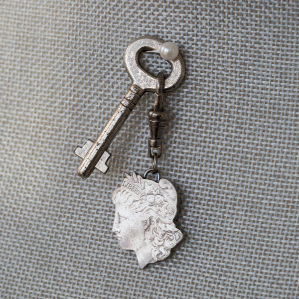 モルガンダラーキーリング Morgan Dollar Keychain – National Archives Store