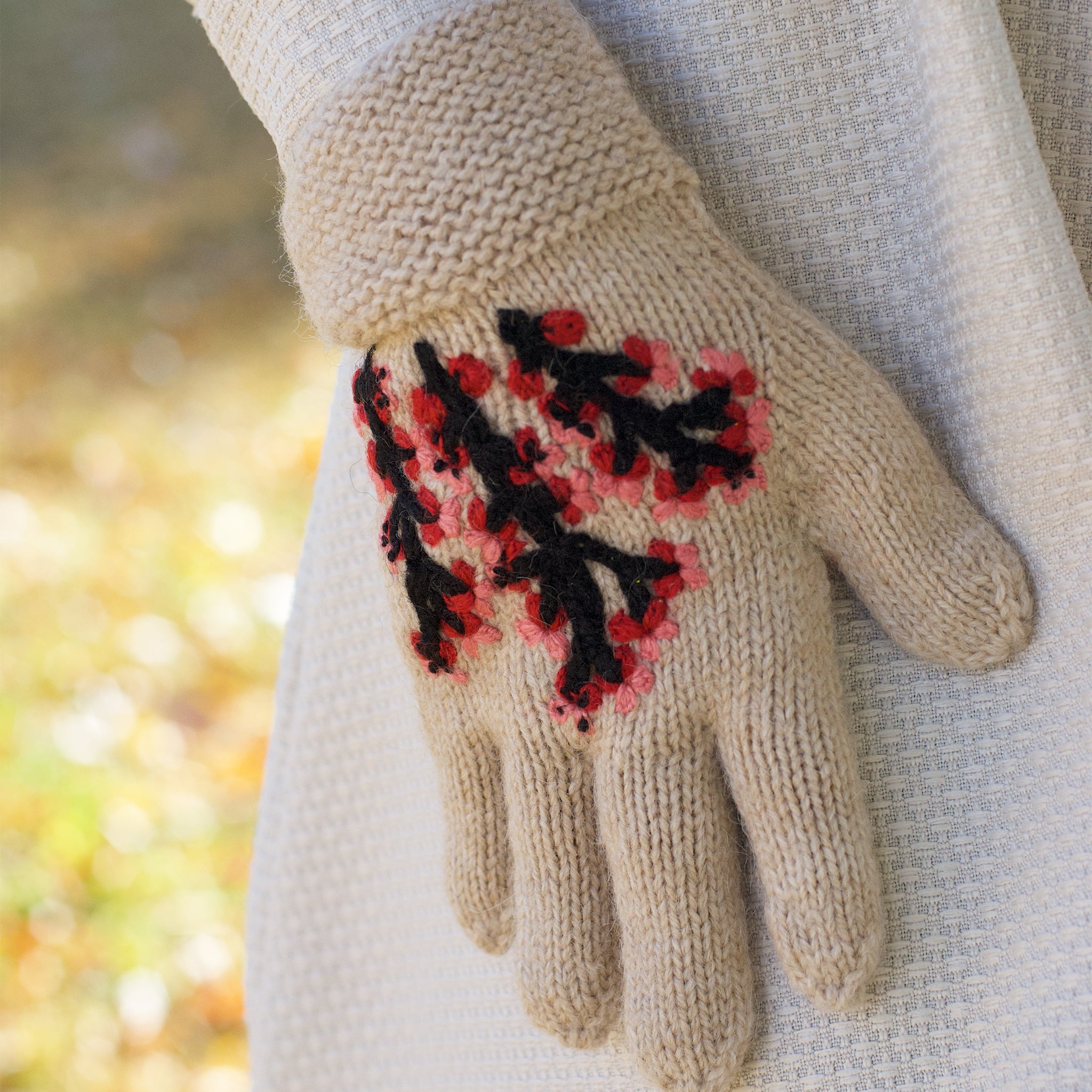 HandknitCherryBlossomGloves.