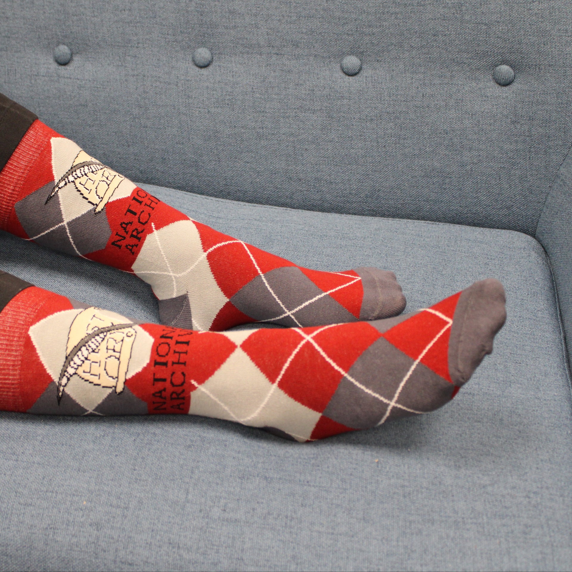 History Scroll Argyle Crew Socks Red