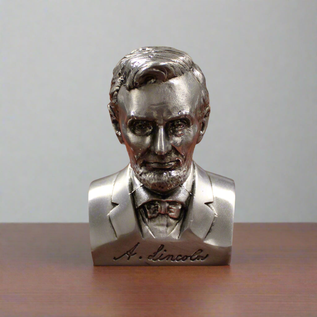 Abraham Lincoln Sculpture