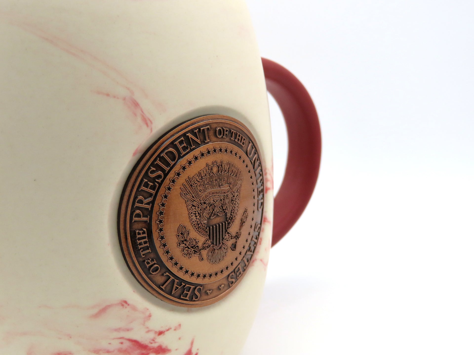 Red Marble Look Presidential Seal Mug